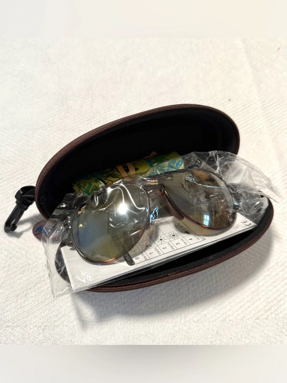 Maui Jim Aviator Tortoise Polarized Sunglasses (Alelele Bridge)
